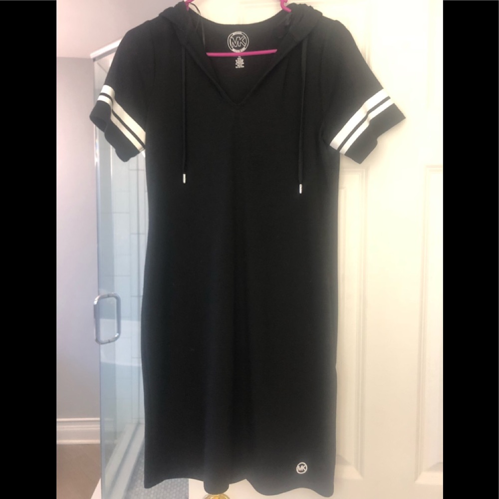 Michael Kors Hooded T-shirt Dress . Above the knee